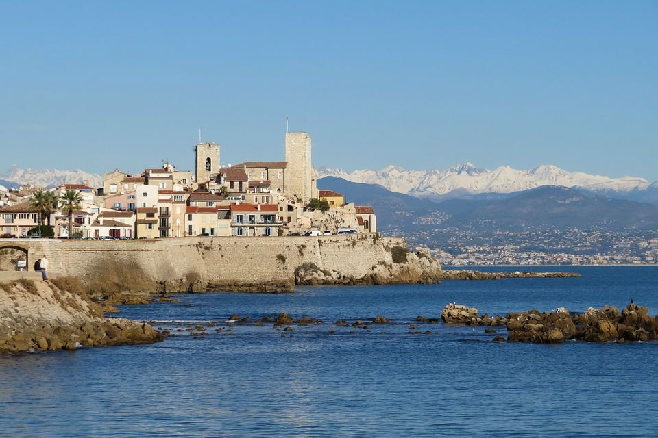 location appartement antibes