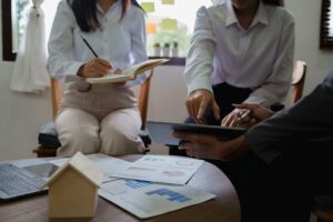 Faire appel à une agence immobilière