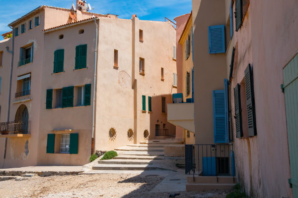 village saint tropez